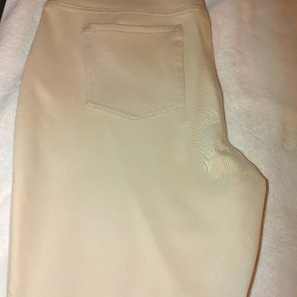 Time & True beige pull on pants. XL Never worn - Picture 5 of 10